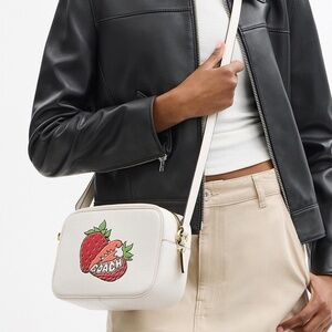 New🍓Coach Jamie Camera Bag With Strawberry Graphic